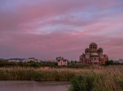 Погода в Новороссийске: жарко, ветрено и сухо