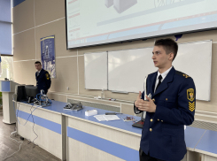 Ушаковка подвела итоги научно-практической конференции «Новое поколение в науке 2022»