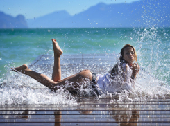 Новороссицы могут принимать ванну прямо в море