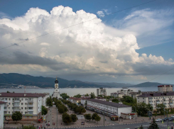 Погода в Новороссийске: на смену духоте приходит прохлада с дождем