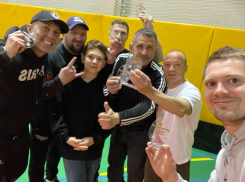 Новороссийцы одержали победу в турнире по флорболу