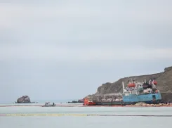 Нефтяные танкеры в Чёрном море могут пробыть на дне год: дело в деньгах 