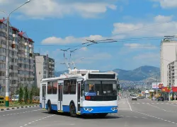 С понедельника в Новороссийске подорожает проезд в троллейбусах 
