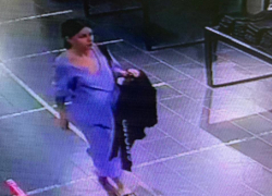 В Новороссийске разыскивают женщину в фиолетовом платье