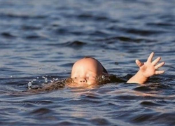 Два ребёнка чуть не утонули на пляжах Новороссийска