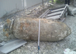 Двухметровую авиационную бомбу нашли при проведении котлованных работ в Новороссийске