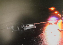 Мигалки скорой помощи под плач родных и близких - результат страшной аварии в Новороссийске