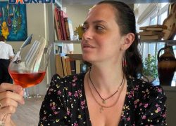 В меню сначала – российское: новый ГОСТ диктует общепиту продавать отечественное вино