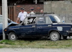 В Новороссийске бетонный столб спас автомобиль