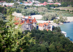 Туристические комплексы под Новороссийском вошли в число лучших в России 