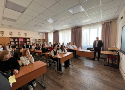 За парты в Новороссийске сядут почти 4 тыс. первоклассников: продолжается приём заявлений