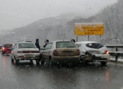 Массовое ДТП и сбитая женщина - дорожная ситуация в Новороссийске