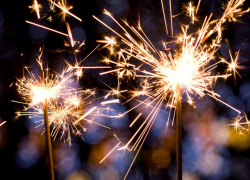 Где можно запускать салют в Новороссийске: адреса площадок