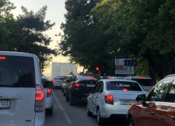 Утро началось с хаоса на дорогах в Новороссийске 