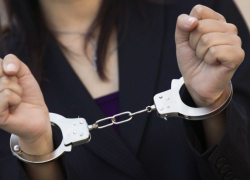 Сотрудница "НЭСК-Электросети" ответит перед законом за кражу денег новороссийцев 