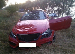 Жительница Новороссийска разбила дорогое авто на Ставрополье