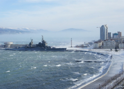 Пасмурно и снег: зима не сдает позиции в Новороссийске