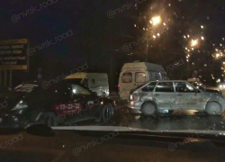 Лихач, сбивший женщину на "зебре" в Новороссийске, попал на видео