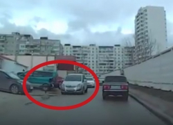 Игра в догонялки привела ребенка под колеса автомобиля в Новороссийске