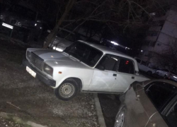 Рубрика "Паркуюсь, как хочу" - продолжается: жительница Новороссийска засняла очередного автохама