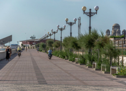 Погода в Новороссийске: жара и ветер - все по-старому