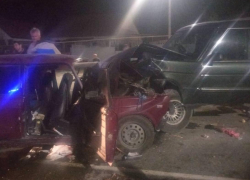 Иномарка влетела в ВАЗ на трассе под Новороссийском 