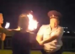 Фаерщики попытались поджечь полицейского в соседней от Новороссийска Анапе