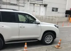 Эвакуатор увез на штраф-стоянку машину инвалида, остальные авто остались