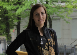 Чемпионка России по кикбоксингу Марина Попова получила именную форму в Новороссийске