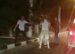 Не только девушки дерутся на дорогах Новороссийска