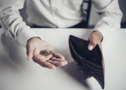 Новороссийцы в долгах как в шелках