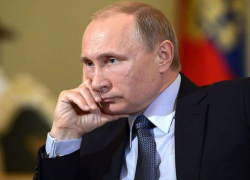 Путин поручил Новороссийскому порту перевести тарифы в рубли 