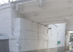 Все, она выехала! Есть видео, как бетономешалка освободила проезд