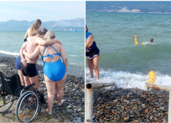 Инвалиды мучаются на пляже "Суджукская коса" в Новороссийске