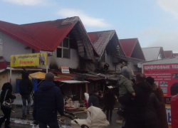  Продавцы и покупатели ТЦ "Западный" Новороссийска по себе знают, что такое пожар