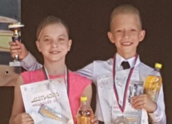 С призами вернулись с международного турнира новороссийские танцоры