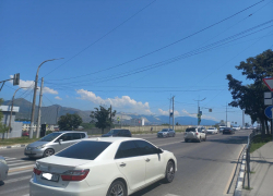 Новороссийцев могут начать штрафовать и лишать водительских прав за опасную езду на автомобиле 