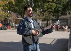 Музыки будет меньше: в Новороссийске начнут наказывать уличных музыкантов