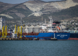 Отгрузка нефти на экспорт в Новороссийске возобновилась, но ненадолго