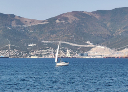 Погода в Новороссийске: будет жарко и поднимется ветер 