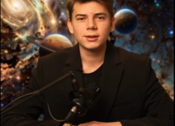 Вайб - энергичный ленивец: с гороскопом выходного понедельника новороссийцев ознакомит Максим Бакуров