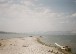 В Новороссийске спасатели эвакуировали с острова Суджук пятерых туристов