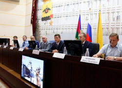 Выкручивали руки новому застройщику за долги старого и дольщики КЖС,  и власти края