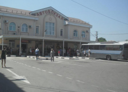 Из-за подозрительного предмета эвакуировали людей с новороссийского автовокзала 