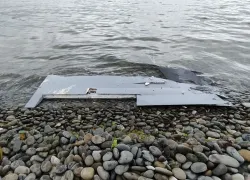 После ночной атаки новороссийцы находят в городе объекты, похожие на обломки БПЛА