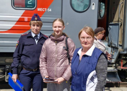 Лейтенант из Новороссийска помогла уехать гостье из Ейска, оставшейся без сумки 