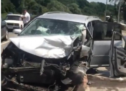 Уснул за рулем и покалечил себя и несколько человек водитель под Новороссийском