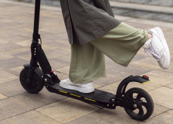 В Новороссийске могут появиться спецзнаки для парковки самокатов 