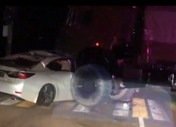 Лексус стал грудой металла из-за ДТП с КАМазом в Новороссийске