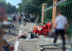 Приехали  за морем и солнцем, а встретили смерть на автобусной остановке в Лазаревском